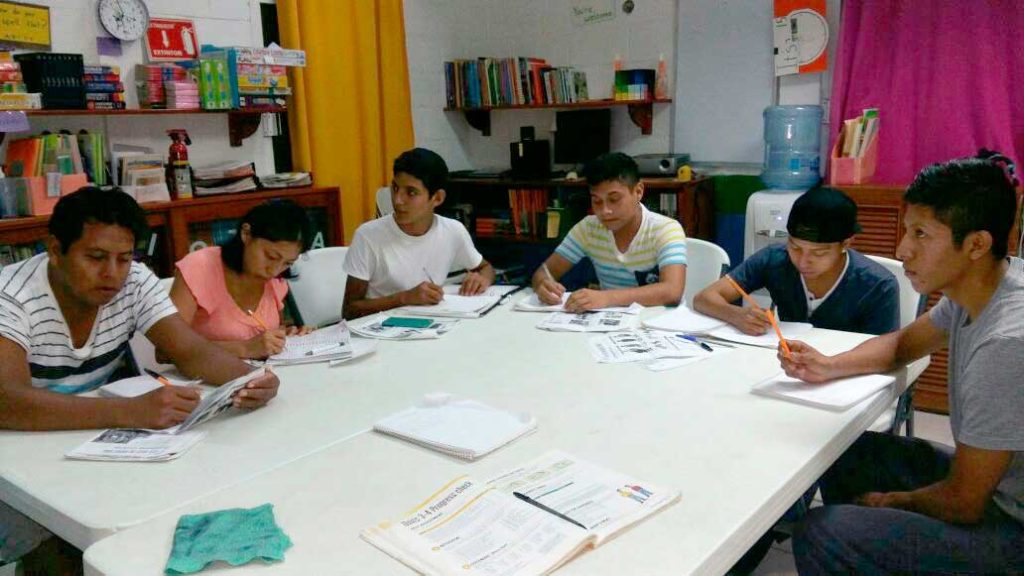group learning english language in friends of puerto aventuras